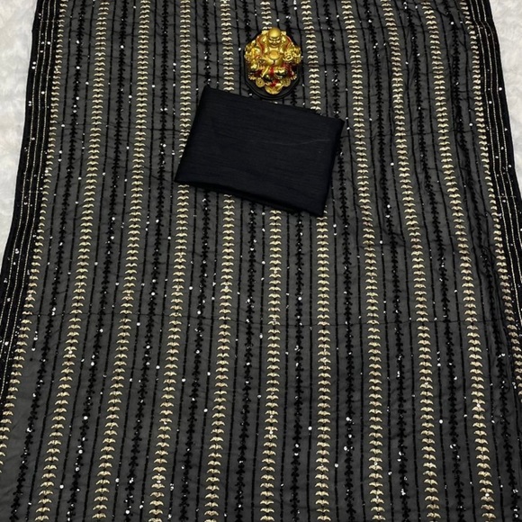 Pre-stitched black and gold saree with blouse and petticoat - Picture 3 of 4